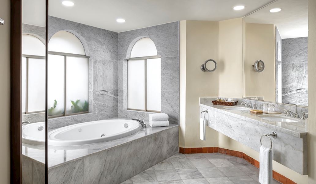 Casa Velas Hotel, Puerto Vallarta offers Master Suite Plus